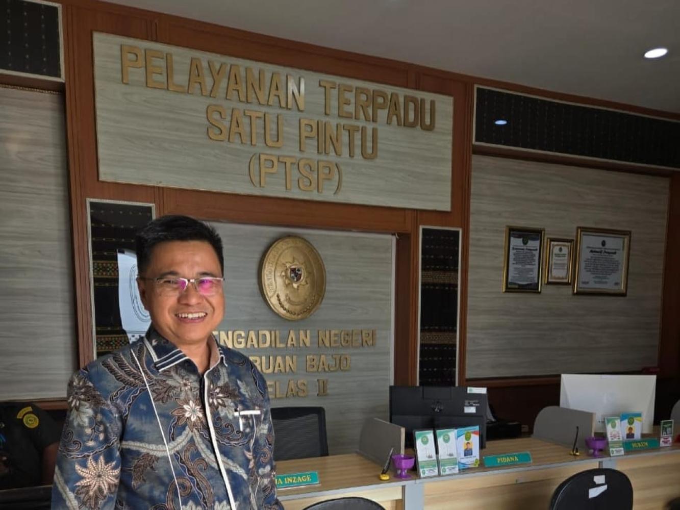 Advokat Dr Endang Handrian SH MH Bela Lilianny Suryanto dan Beberkan Asal Muasal Sengketa Tanah di Labuan Bajo NTT